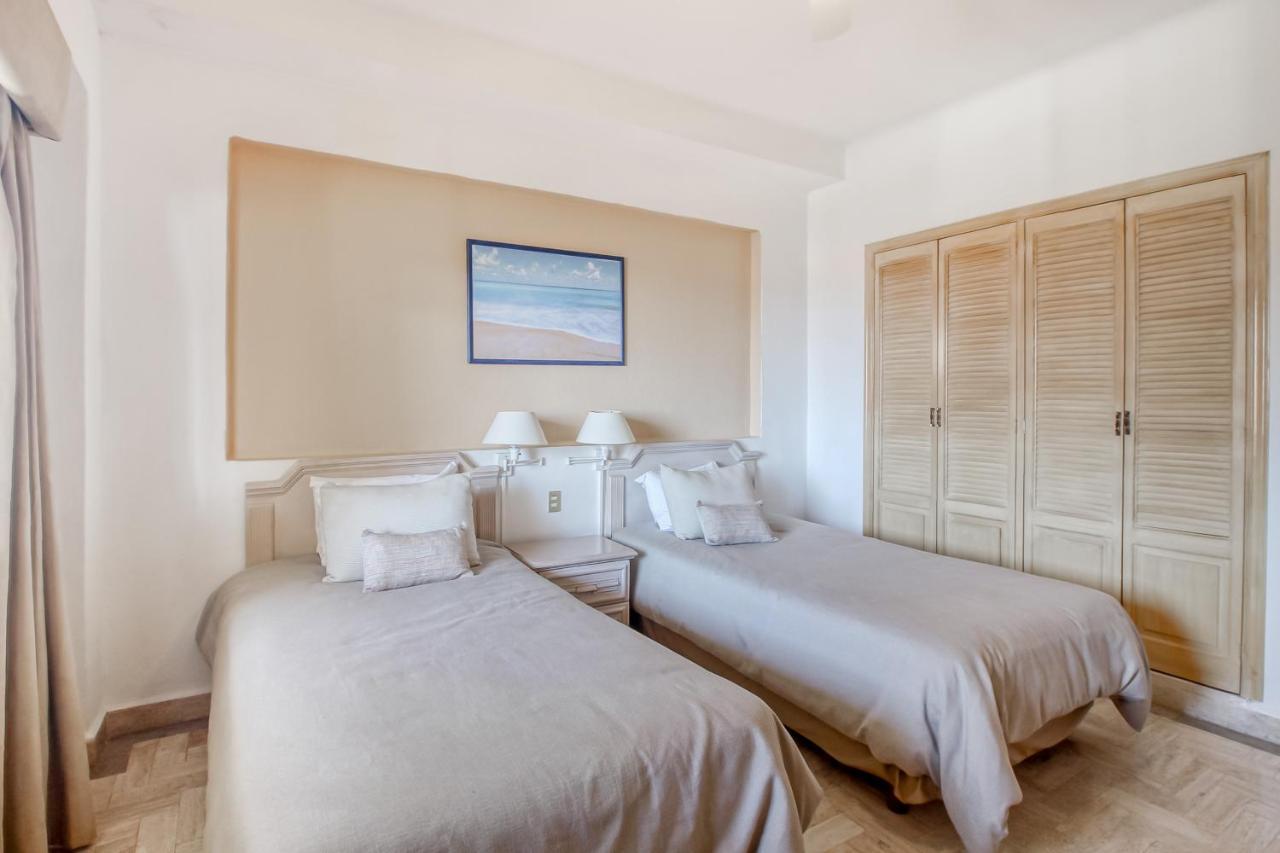 Velas Vallarta Apartment *